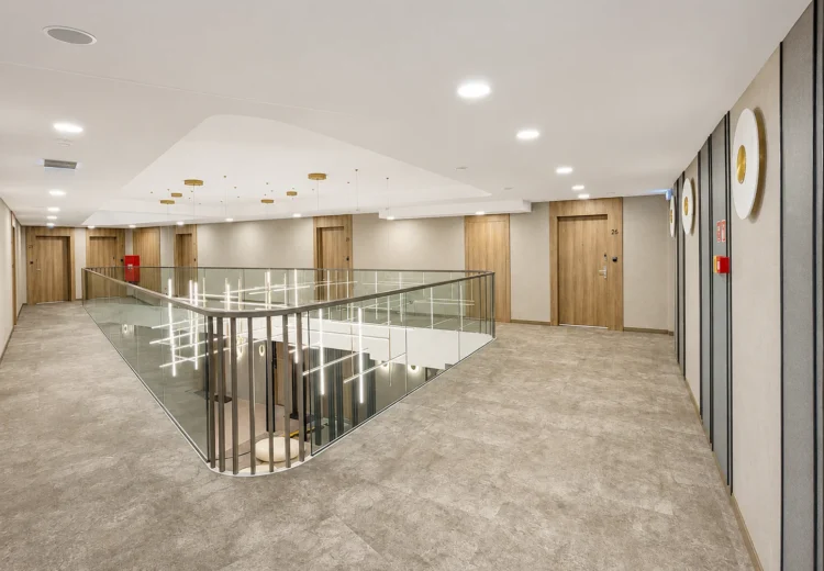 Bałtycka Sea Park 50 – klimatyzowany, dwupokojowy apartament 38 m², z częściowym widokiem na morze