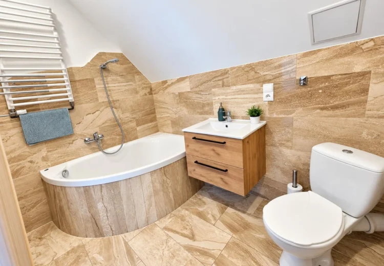 Doppelzimmer mit gemeinsamem Bad – Gästezimmer Javka – G3