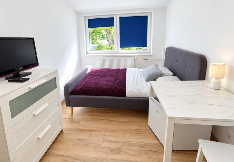 Doppelzimmer mit gemeinsamem Bad – Gästezimmer Javka – G2