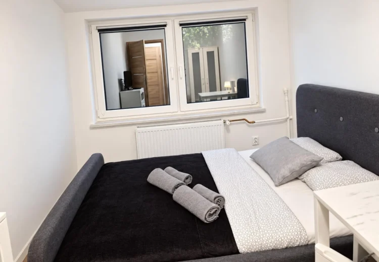 Doppelzimmer mit gemeinsamem Bad – Gästezimmer Javka – G2