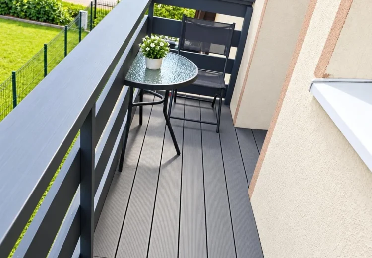 Doppelzimmer mit Balkon und gemeinsamem Badezimmer, ein zusätzliches Bett möglich – Gästezimmer Javka – G1