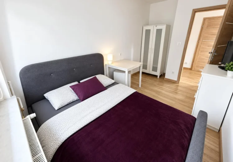 Doppelzimmer mit gemeinsamem Bad – Gästezimmer Javka – G2